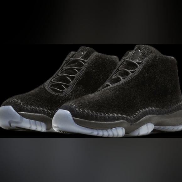 Men's Black Athletic Shoes